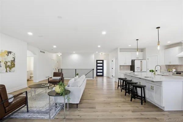 Property Slideshow image 3 of 50 | 23464 e heritage pkwy, Aurora, CO, 80016