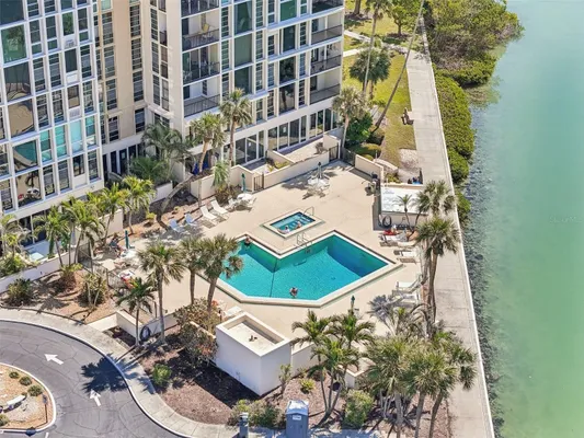 Property Slideshow image 3 of 53 | 7400 sun island dr 712, South Pasadena, FL, 33707