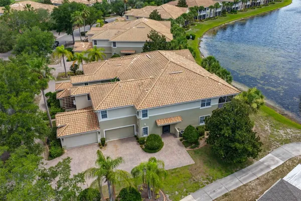 Property Slideshow image 2 of 41 | 1440 emerald dunes dr, Sun City Center, FL, 33573