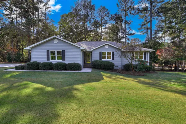 Property Slideshow image 3 of 60 | 301 misty cv, Mccormick, SC, 29835