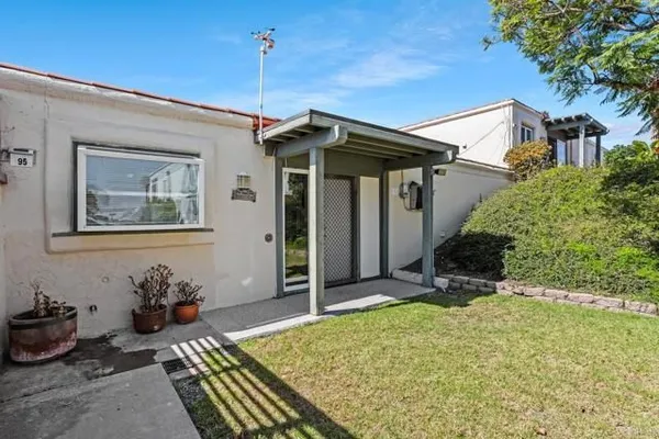 Property Slideshow image 2 of 40 | 3621 vista campana 95, Oceanside, CA, 92057