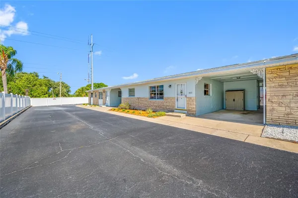 Property Slideshow image 2 of 31 | 12400 park blvd 623, Seminole, FL, 33772