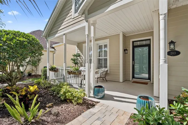 Property Slideshow image 2 of 52 | 203 heron point way, Deland, FL, 32724