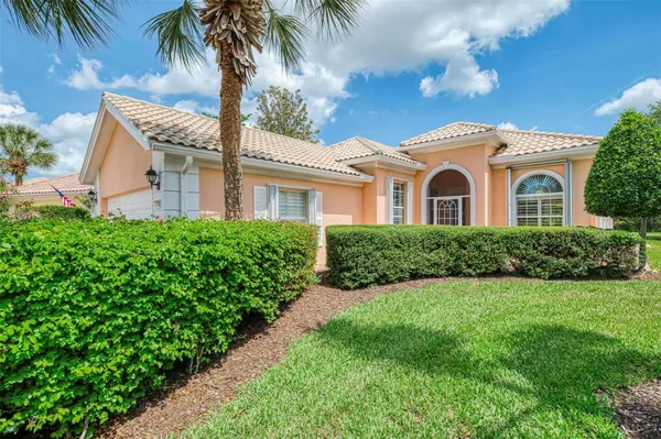 Property Slideshow image 2 of 70 | 11790 fiore ln, Sarasota, FL, 34238