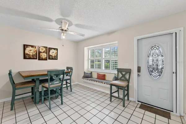Property Slideshow image 3 of 20 | 413 lake point ct # 4-b, Sun City Center, FL, 33573