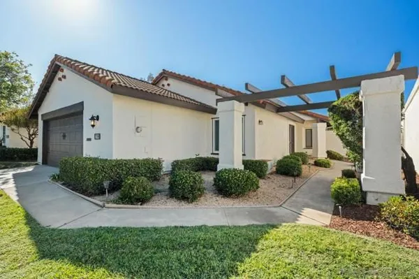 Property Slideshow image 2 of 34 | 17756 camino ancho, San Diego, CA, 92128