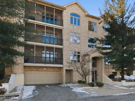 Property Slideshow image 2 of 43 | , Tinley Park, IL, 60477