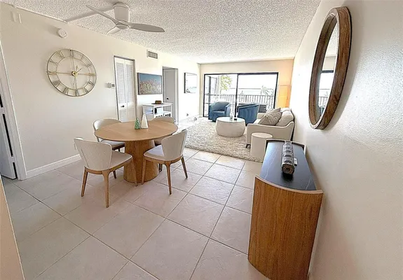 Property Slideshow image 2 of 33 | 6322 palma del mar blvd 213, St Petersburg, FL, 33715