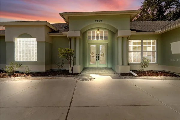 Property Slideshow image 2 of 57 | 9400 merriweather dr, Weeki Wachee, FL, 34613