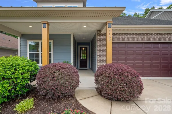 Property Slideshow image 2 of 37 | 7130 hanging rock ct, Denver, NC, 28037