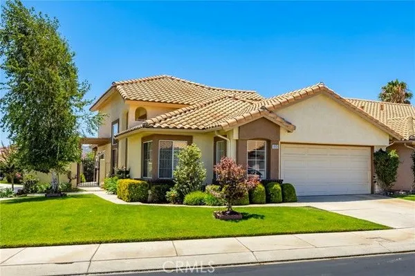 Property Slideshow image 3 of 45 | 886 oakland hls, Banning, CA, 92220