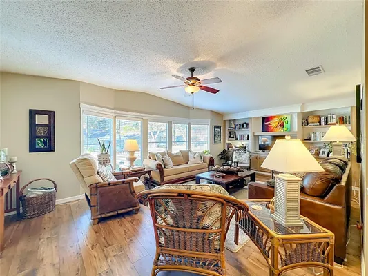 Property Slideshow image 3 of 52 | 5034 el destino dr, Leesburg, FL, 34748