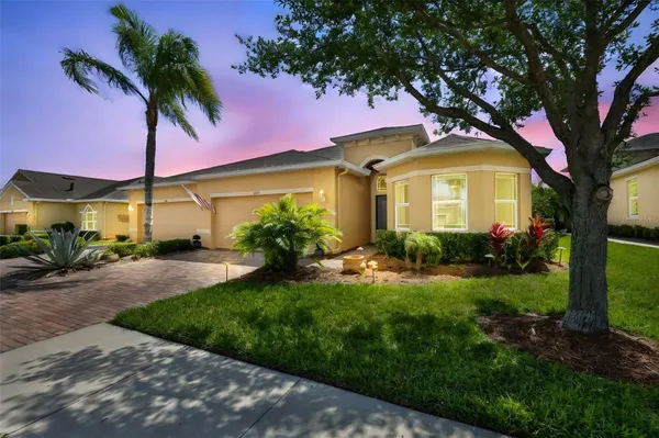 Property Slideshow image 2 of 55 | 682 chipper dr, Sun City Center, FL, 33573