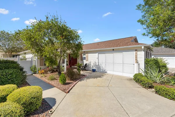 Property Slideshow image 2 of 45 | 17694 se 84th peyton ct, The Villages, FL, 32162