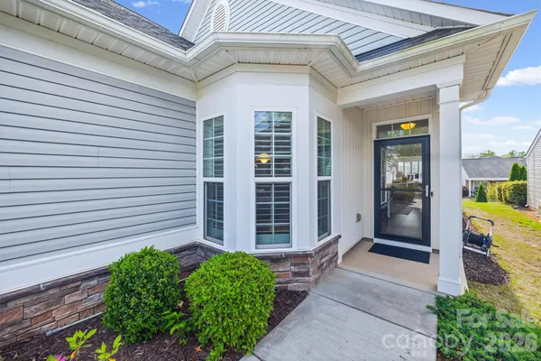 Property Slideshow image 3 of 48 | 20238 dovekie ln, Fort Mill, SC, 29707