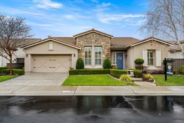 Property Slideshow image 3 of 74 | 5723 grassington ln, Sacramento, CA, 95835