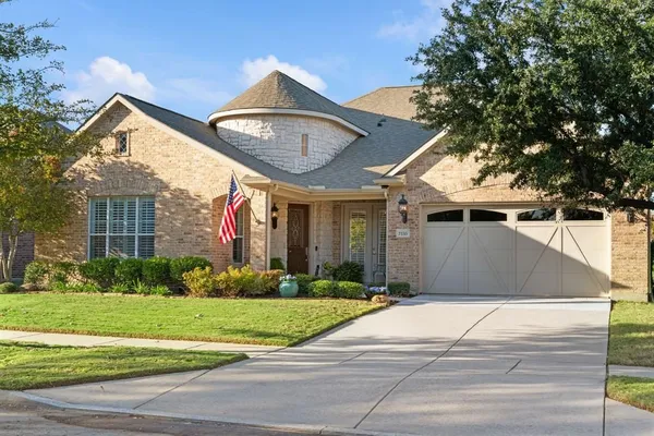 Property Slideshow image 2 of 40 | 7135 maumee valley ct, Frisco, TX, 75036
