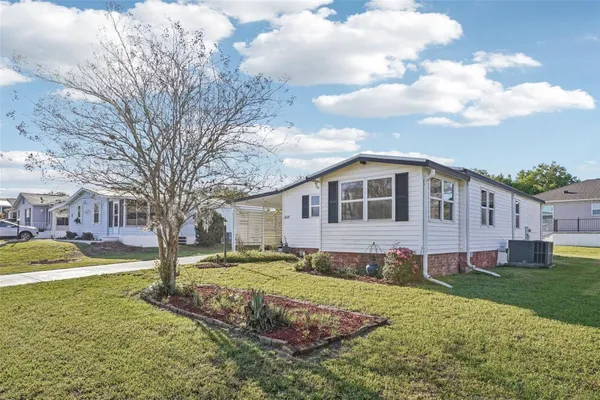 Property Slideshow image 3 of 35 | 510 bonita dr, Lady Lake, FL, 32159