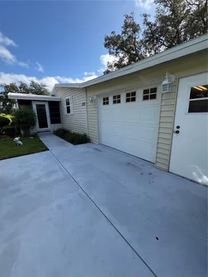 Property Slideshow image 2 of 15 | 1222 zapata pl, Lady Lake, FL, 32159