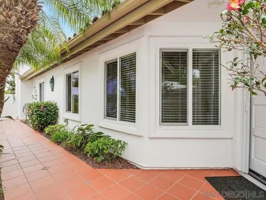 Property Slideshow image 2 of 47 | 4708 galicia way, Oceanside, CA, 92056