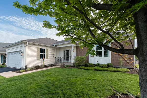 Property Slideshow image 2 of 43 | 11525 windsor ct, Huntley, IL, 60142