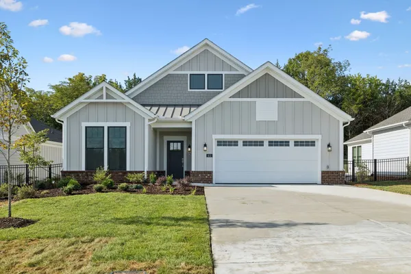 Property Slideshow image 2 of 60 | 412 gooding blvd, Smyrna, TN, 37167