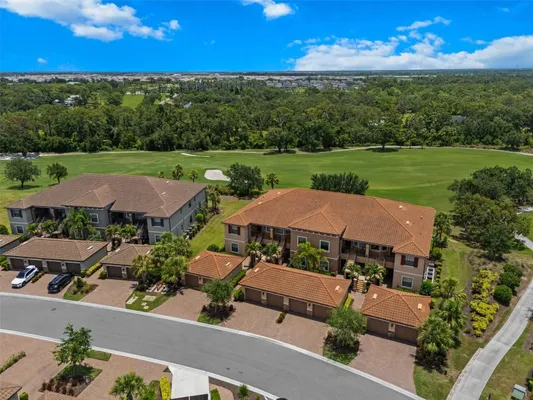 Property Slideshow image 2 of 88 | 13810 messina loop 202, Bradenton, FL, 34211