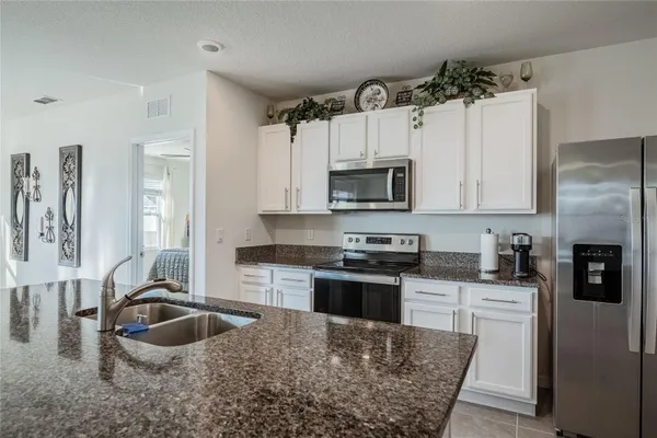 Property Slideshow image 2 of 41 | 2788 grandbury grove rd, Lakeland, FL, 33811