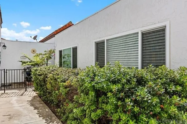 Property Slideshow image 2 of 45 | 16410 caminito vecinos 137, San Diego, CA, 92128