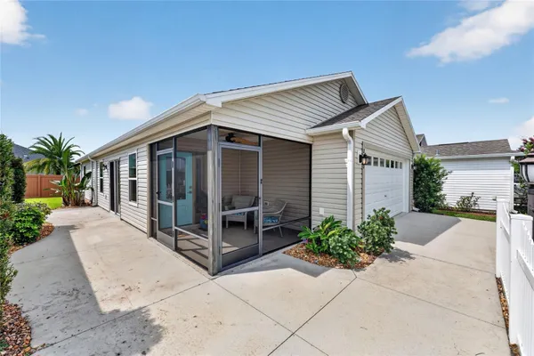 Property Slideshow image 3 of 32 | 2130 weber ct, The Villages, FL, 32163
