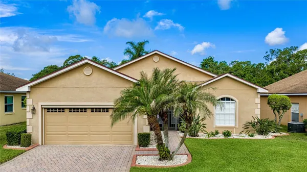 Property Slideshow image 2 of 99 | 5024 pebble beach blvd, Winter Haven, FL, 33884