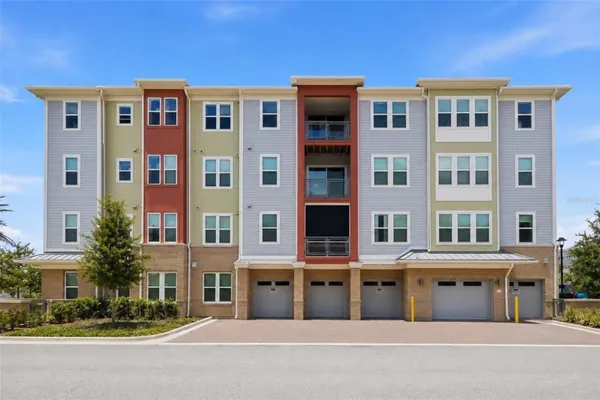 Property Slideshow image 2 of 42 | 7521 laureate blvd 5403, Orlando, FL, 32827