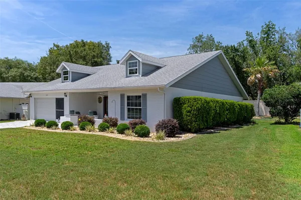 Property Slideshow image 3 of 85 | 2643 royal ridge dr, Spring Hill, FL, 34606