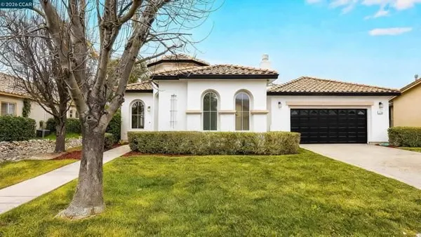 Property Slideshow image 2 of 57 | 175 oakridge way, Rio Vista, CA, 94571