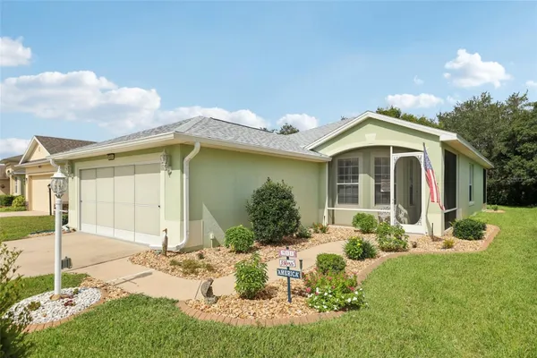 Property Slideshow image 2 of 37 | 4954 rainbow trout rd, Tavares, FL, 32778