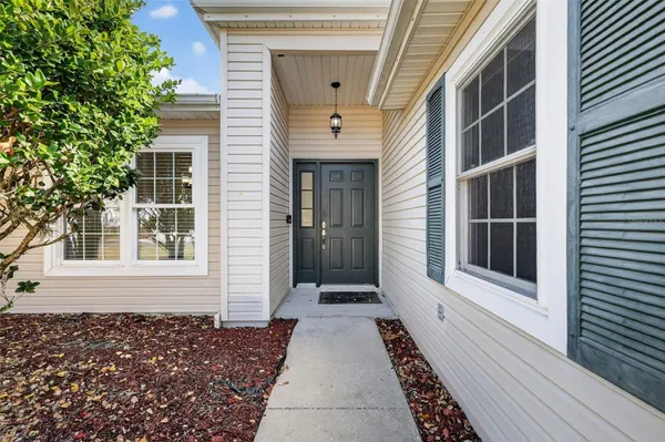 Property Slideshow image 2 of 36 | 26234 glen eagle dr, Leesburg, FL, 34748