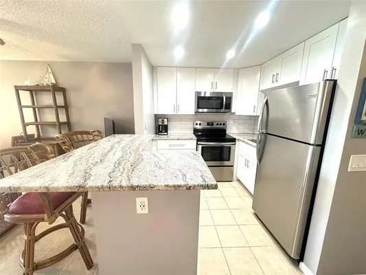 Property Slideshow image 2 of 59 | 377 tilford r # 377, Deerfield Beach, FL, 33442