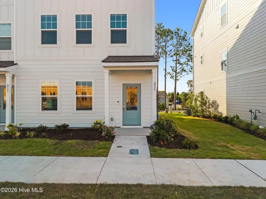 Property Slideshow image 2 of 51 | 237 pelican flight loop, Wilmington, NC, 28412