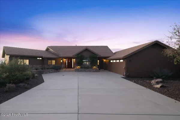 Property Slideshow image 2 of 55 | 978 yavapai hills dr, Prescott, AZ, 86301