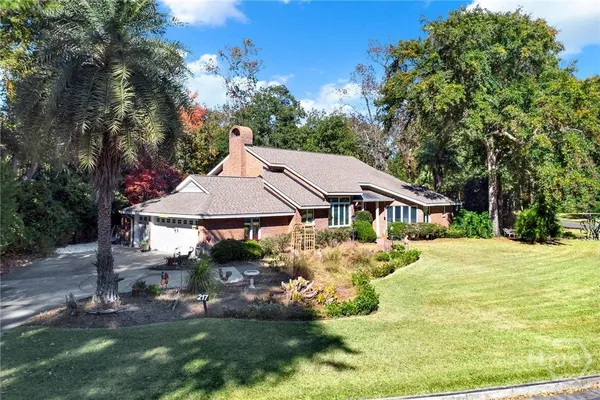 Property Slideshow image 3 of 41 | 217 wiley bottom rd, Savannah, GA, 31411