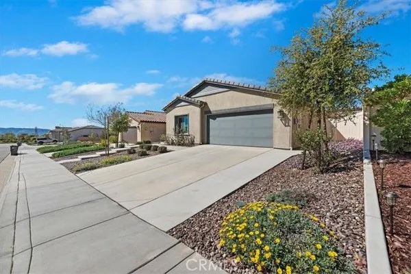 Property Slideshow image 3 of 68 | 1571 sunswept way, Beaumont, CA, 92223