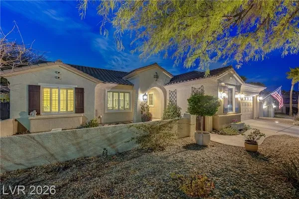Property Slideshow image 2 of 96 | 2009 fern hill ct, Henderson, NV, 89052