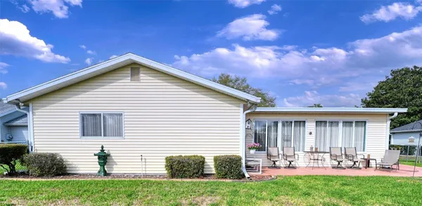 Property Slideshow image 3 of 49 | 11055 sw 77th ct, Ocala, FL, 34476