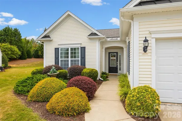 Property Slideshow image 2 of 42 | 2027 maned goose ct, Fort Mill, SC, 29707