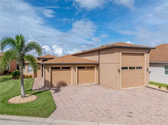 Property Slideshow image 2 of 100 | 4276 dunmore dr, Lake Wales, FL, 33859