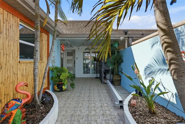 Property Slideshow image 2 of 72 | 573 boca ciega point blvd, St Petersburg, FL, 33708