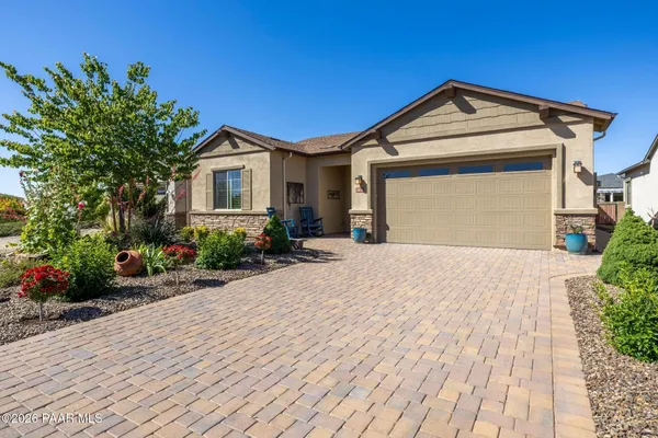 Property Slideshow image 2 of 53 | 8636 n wandering creek rd, Prescott Valley, AZ, 86315