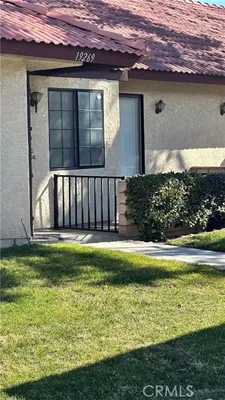 Property Slideshow image 3 of 20 | 19269 elm dr, Apple Valley, CA, 92308
