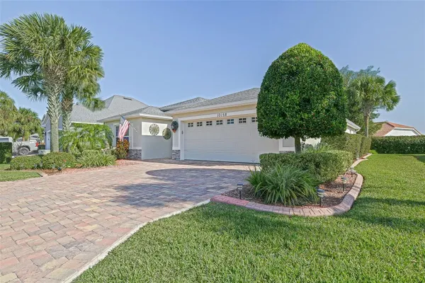 Property Slideshow image 2 of 64 | 10158 julia isles ave, Oxford, FL, 34484