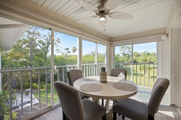 Property Slideshow image 2 of 37 | 801 montrose dr 202, Venice, FL, 34293